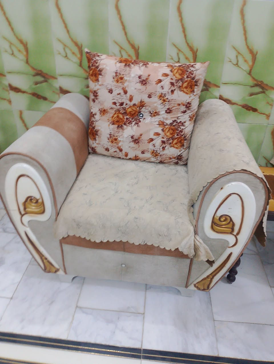 سلام عليكم تخم تركي 10 مقاعد ب300 وبيه مجال مكان شطره
***********
