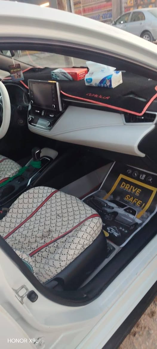 السلام عليكم كورولا للبيع موديل 20 سياره موارد امريكي سياره مكينه جديده حداده جديد فقط الكير قايم والباقي مقفول المكان البصره الزبير والاتصال على الرقم ***********
