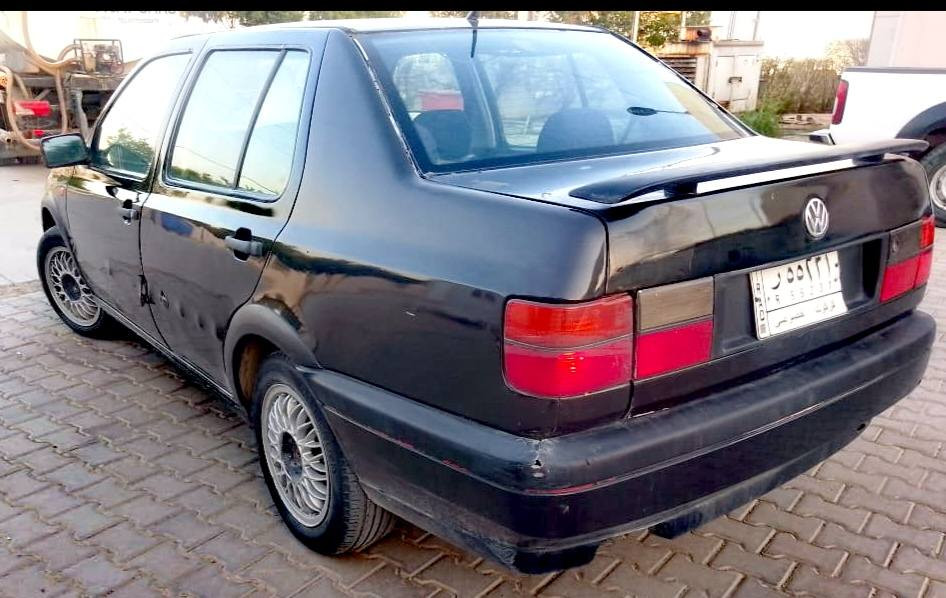 كولف فيمتو
١-موديل ١٩٩٣
٢-كير عادي
٣-محرك ١٨٠٠
٤-سلايد
كير ومحرك خير من الله صدر امامي خلفي جديد تخم تاير جديد مصبوغه عام جماليه بدون ضربه دواخل وشواصي مكانهه ديالى خانقين 
***********
