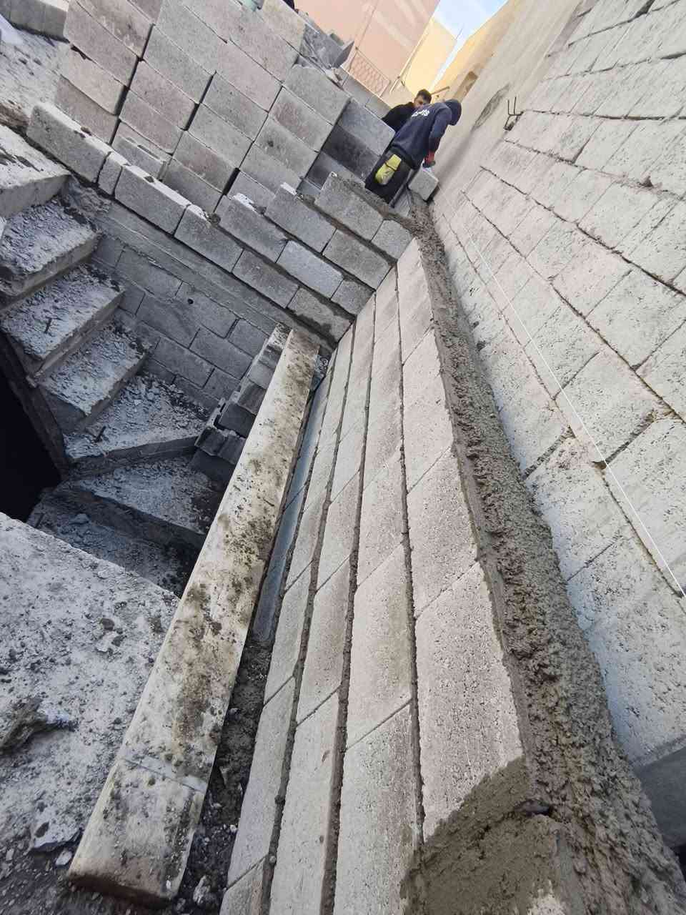 اسطه بناء حالين متفرق كادر
، ***********
،
‬‏***********
