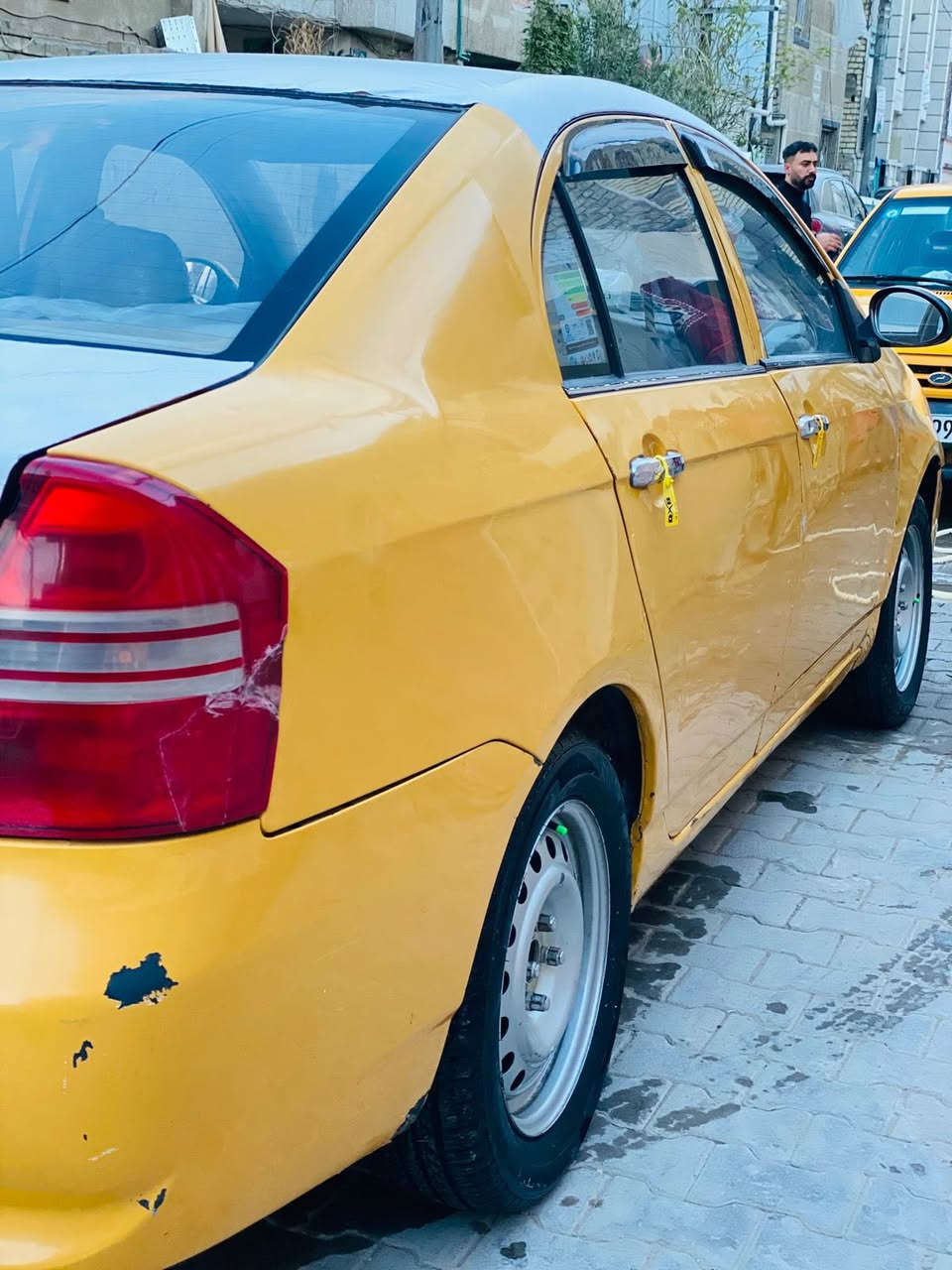 سلام عليكم
ليفان ٢٠١٣ كير وكينه كورلا كير عادي سياره حلوه كبل للشارع مشط جديد صدر جديد زوج تاير باتري دسكات جديد كلج جديد. وياله اصليات  مجاول بلكات نوزلات سياره بيهه طخه بالجاملغ الامامي مو قويه تبريد منضومه كلهه جديده بس كمبريسر ضعيف برودته بيع او مراوس 

السعر ٣٥$مجال حك الجيه 

مكان بغداد 

***********
