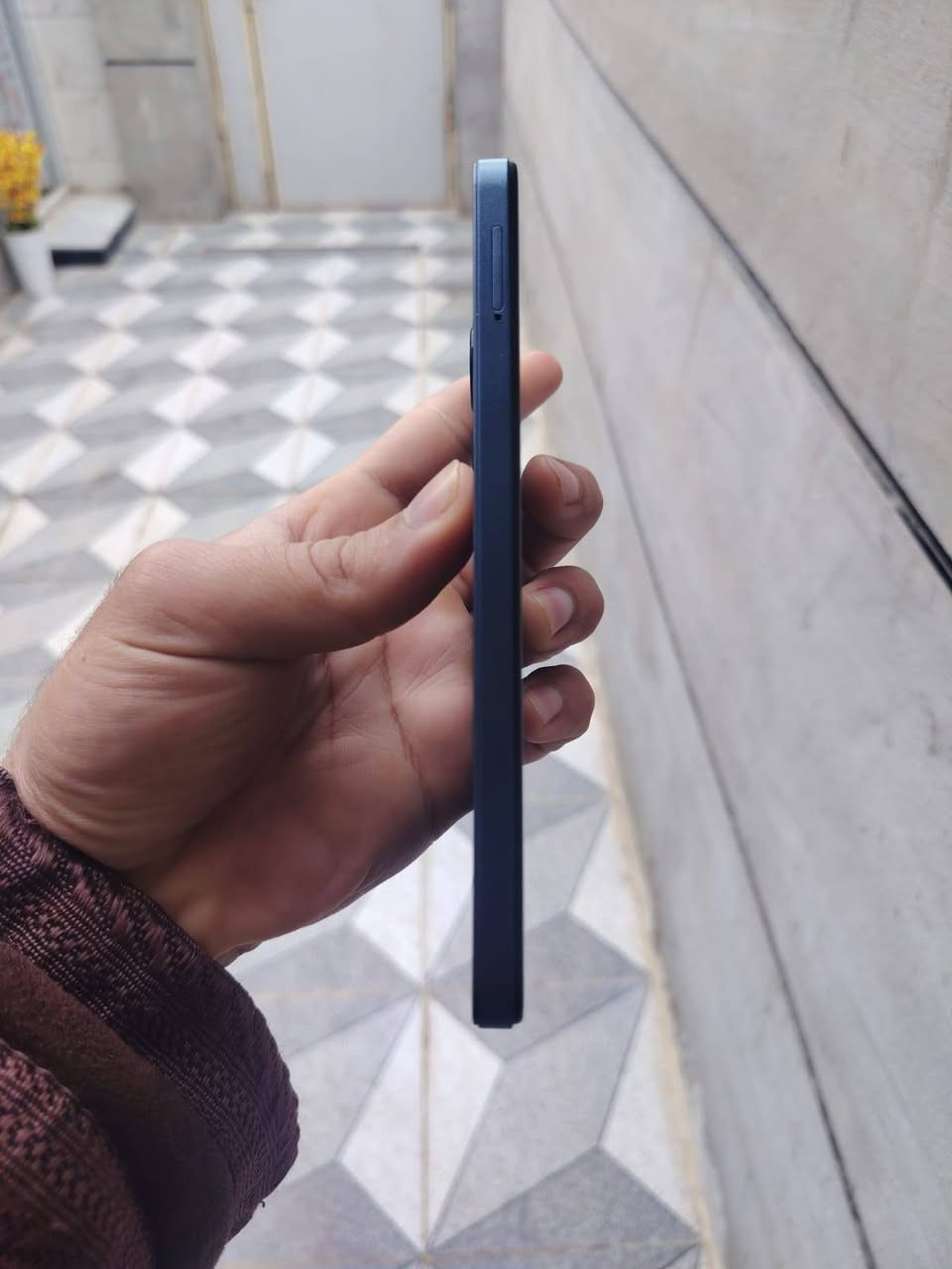 سلام عليكم 
جهاز تكنو سبارك كو 
لون اسود 
ذاكرة 128 
عشوائيه 4+4 دمج 
بطاريه 5000 ملي
سماعه دبل ستريو
جهاز نضيف بلادي ما بي شخط
عارضه ب 80 الف او مراوس و انطي فرق 
بغداد بلديات 
*********** بي واتساب
