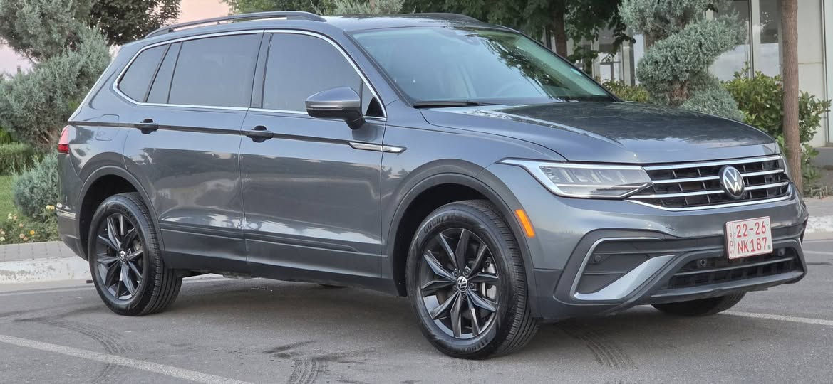 Volkswagen Tiguan SE  2024
***********
***********

se full : مواصفات

حساس امام و خلفي و جانبي

بانوراما

مقاعد تدفية

المصابح الامامية ليد

ويل ۱۹ بلاك
٧راكب

رادار امامی

فووول فووول مواصفات

المحرك :

2.0 tsi turbo

184hp

4 cylinder

4 gear Mode

Eco

Custom

Normal

Sport

ماشية 6الف مايل حقيقي

جالملغ خلفي سايق بدون الايرباك كلها سليمة
العنوان السليمانية معرض باران السليمانية, العراق
