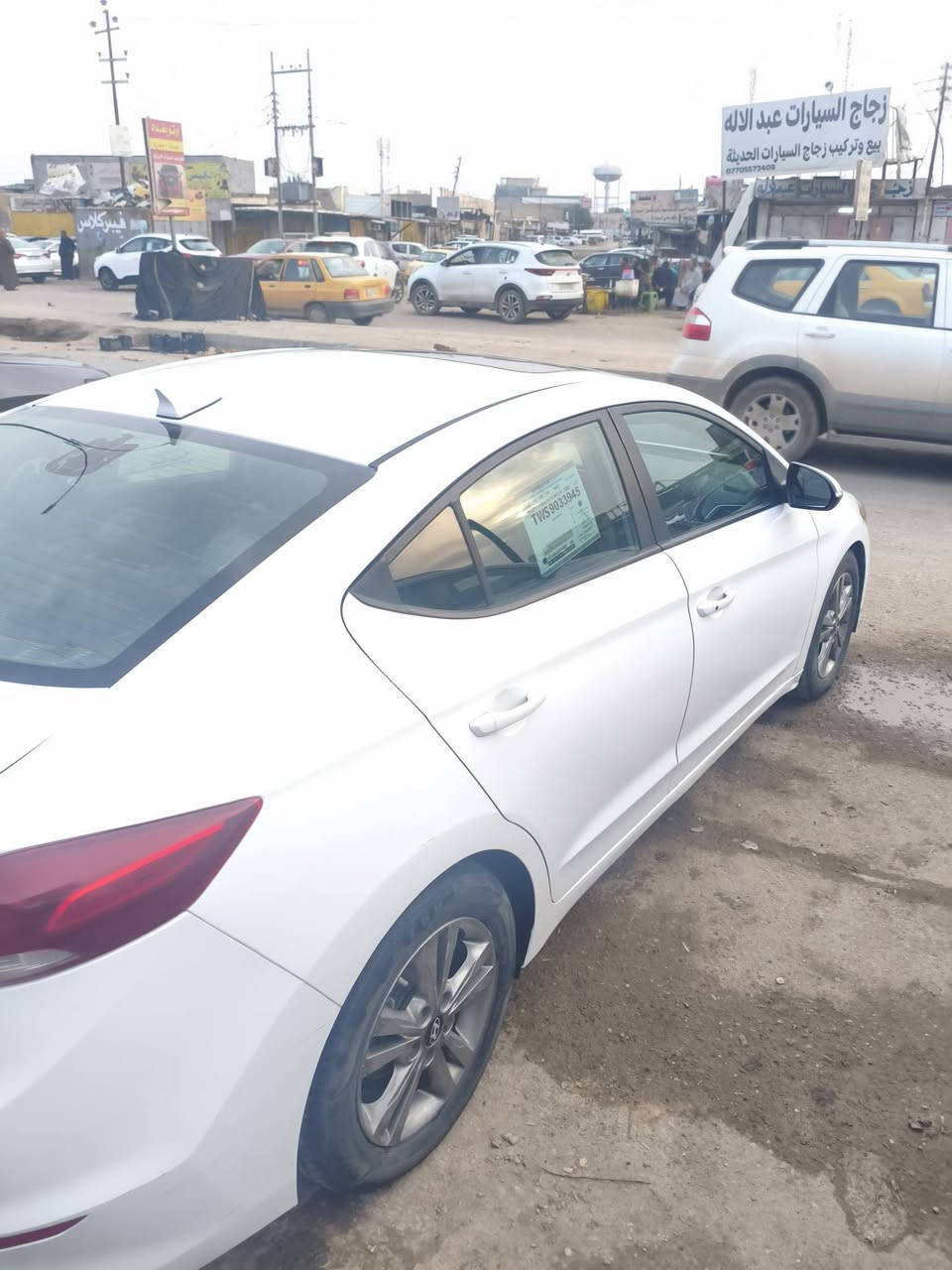 النترا موديل 2018 فول مواصفات وارد امريكي الظرر هلال الجاملغ الخلفي الأيسر وربع من الباب الخلفي الأيسر ***********
