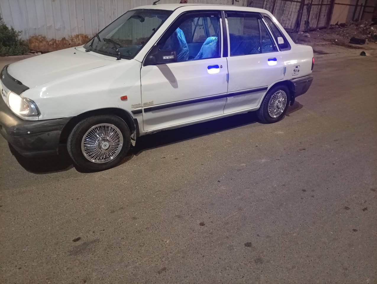 السلام عليكم عندي سايبه خصوصي مديل 10سياره لا ضربه ولا تبديل كير ومكينه مكفولات شواصي كفاله تخم تاير جديد صدر امامي خلفي جديد تخم كبات جدد كهربائيات كلهه تشتغل ما بيهه نقص كلوب سياره جاهز للشغل وخير من الله تبريد ما فاحصه سياره بلاد وخير من الله بيهه فقط هلالات معمر الخلفيه وما بيهه اي خياس (السعر 35) وبيهه مجال للشراي تحويل ثاني يوم مصفره سنويه جديده ارقام نكليزي هزه جديده المكان بغداد الشعله خطيب الزراعي رقم الهاتف ***********
