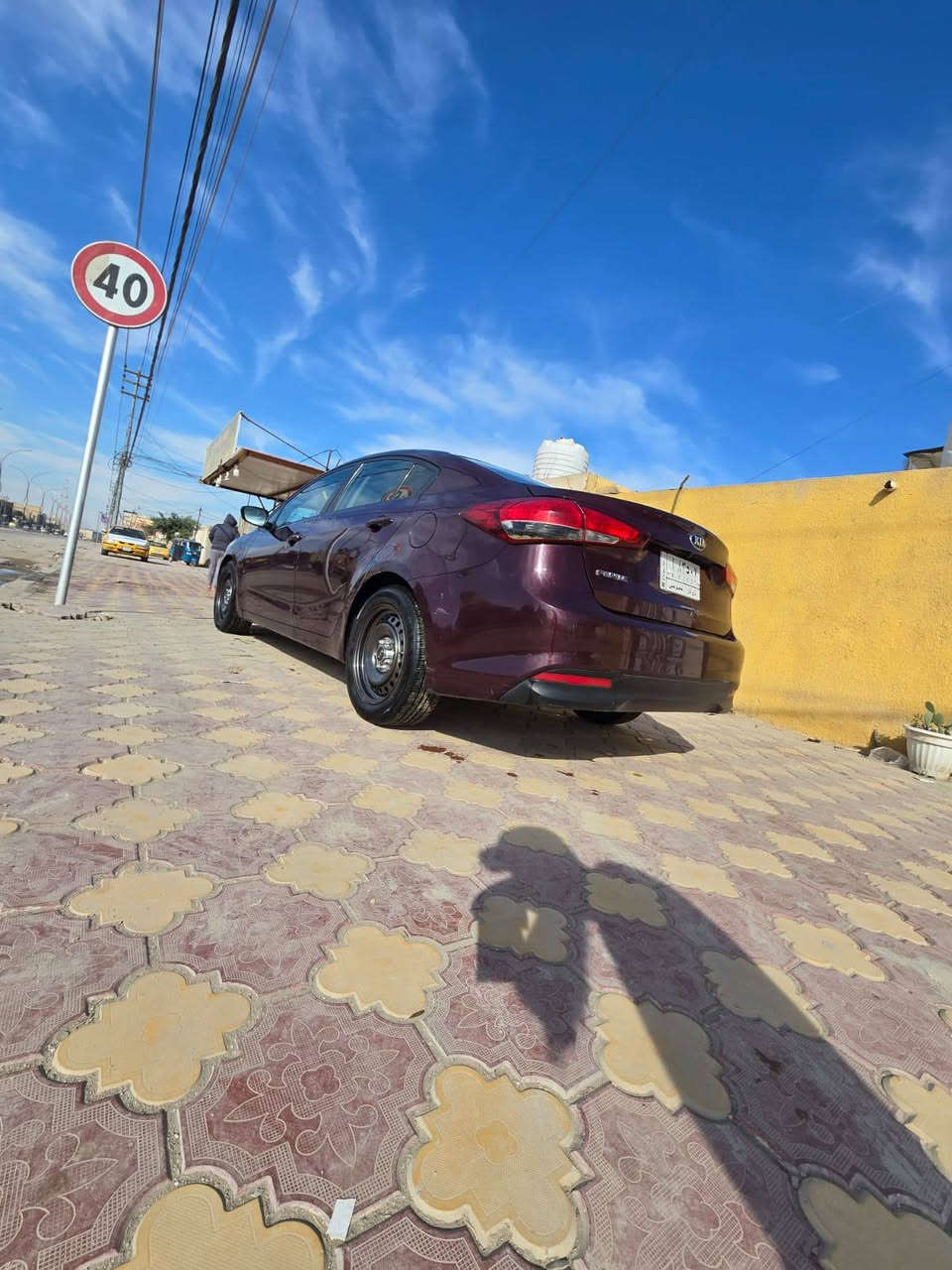 كيا فورتي موديل 2018  رقم ذي قار تحويل 
حادث الوارد مقدمه البنيد فقط بدون دواخل بدون ايرباك بيها رشات صبغ  
جاهزة مكينه كير حداديه تبريد ثلج 
باتري جديد طخم تاير ماتصرف عليها شي
السعر 115$ بيها مجال قليل
***********
