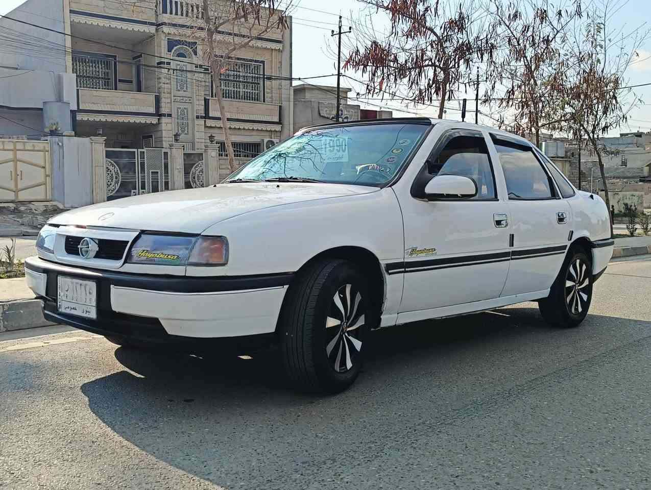 فكتره حجم 20 رقم الماني سنويه عضم لل ،2028 استيرن بور  تنته اسلايت كهرباياتها كلها شقاله سياره عضمها جديد صبغ دواير ودوسات وبيها طخه بجاملق الاسار بلا دواخل طخه خفيفه  طخم تاير طخمها جديد  السعر 40وبيها مجال ***********
*********** العنوان الموصل الايمن حي التنك
