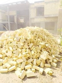 طابوق درجه اولى • لون قوي • توصيل البصرة ميسان