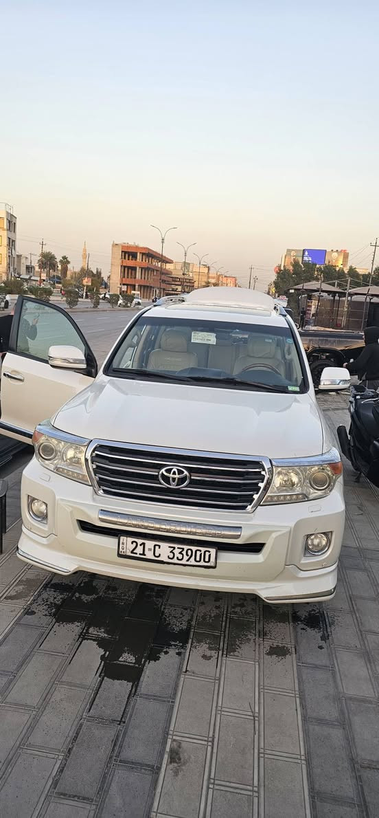 للبيع ١٣ فول مكفولة .بدون نواقص ماشية ١١٥ الف جديدة.سليماتية***********
