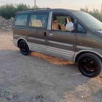 ستاركس • ٢٠٠٠ • ٨ راكب