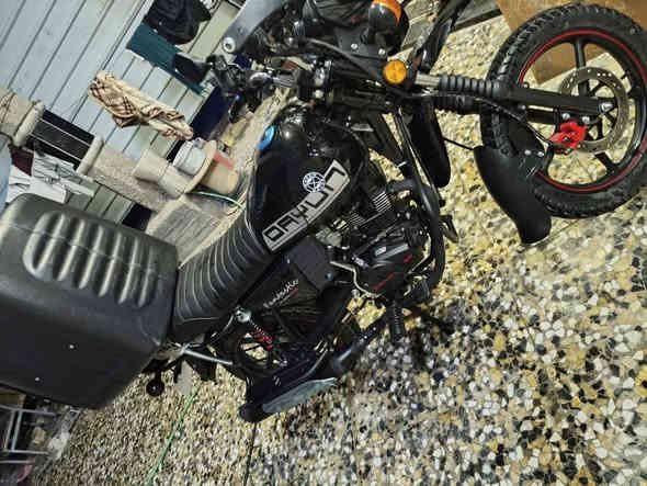 السلام عليكم دايوان جبلي
موديل2025زيرو مرقم اربيل تحويل بسمك 
زيرو ماماشيه دلفري كامله مع خوذه وصندوك كفاله عامه
السعر2850وبيهة مجال اتصال مامتواجدفيس مكلف بل نشر
***********
***********
***********
