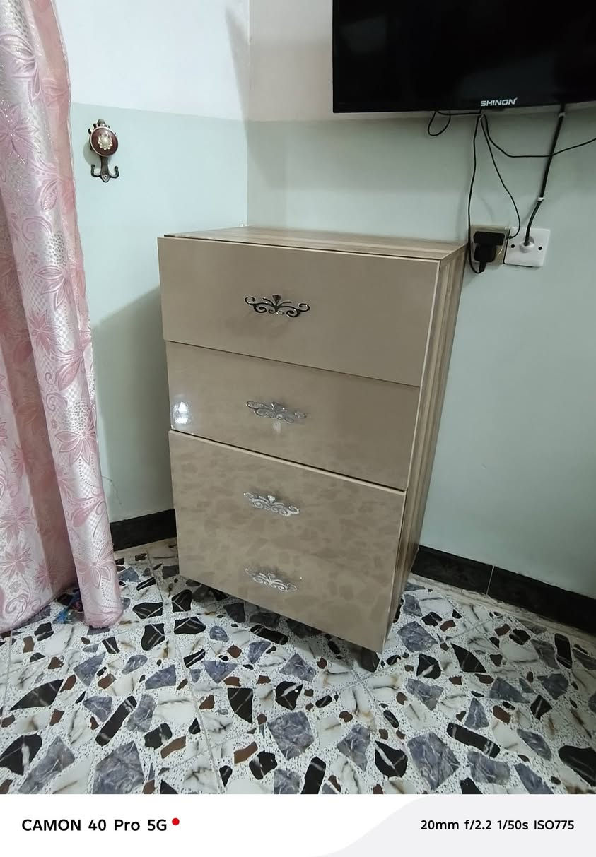 إسلام عليكم غرفه تركيه نظيفه كلش سعره مليون و ٢٠٠ وبيه مجال مكانه أطراف الشعله مامتواجد علفيس رقم ***********
