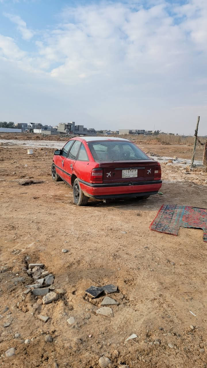 اوبل فكترا ٩٤ تخم تاير مكينه كير مكفول رقم *********** مكان ديالى الخالص السعر ١٤ ورقه،
