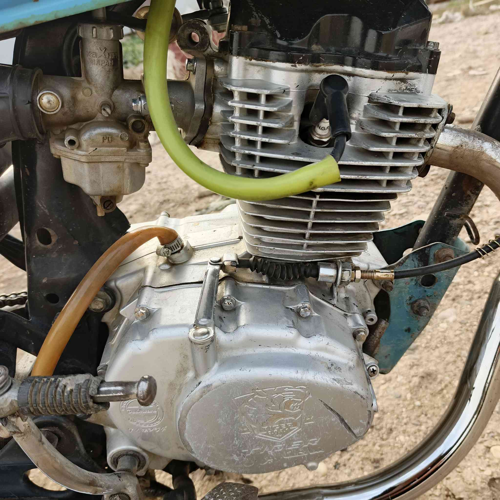 اربعه كير تايكر شاصي ٢١شلعه ومعدل مكينه ناعمه سعر ٢٧٥ مكان تاجي جسر لمصابيح ***********
