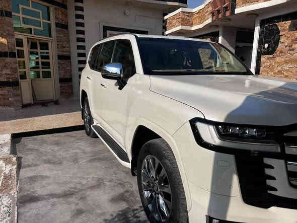 لاندكروز في اكس ساز ام الضمان موديل ٢٠٢٢مكفوله كفاله عامه من الشخط والرصع والصبغ والبارد جكه مابيها بوضع الشركه هزه وفحص جديد بسمنه تنفس طبيعي المرغوب السعر ٦٤٨ مال البيع وماكوهيج سعر بالسوك، مكان فلوجه
