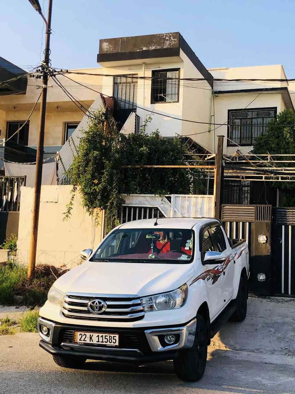 للبيع بيكم هايلوكس 2016 
بريمه فول 🔥💯
6 سماعات
شاشه لمس
داخل احمر 
تبريد قطعتين
كامره خلفيه
حساسات خلفيه 
ثلاجه 
بيها مكانين بارد خفيفه فقط (بدون صبغ)
ماشيه 173 الف حقيقي 
كير محرك مكينه كلو بشرط شركة ماملعوب بيهم 
مكانها موصل ايسر تفاصيل اكثر اتصل او خاص ***********
