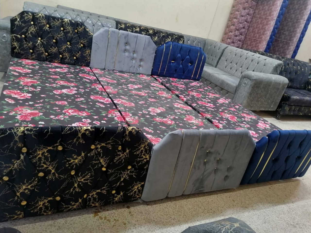 تخت نفر خشب جديد شغل مضبوط 
#السعر65 الف فقط متوفر الوان دوشمه 
العنوان الموصل الايمن للاستفسار تفضل خاص


**إذا كنت صاحب هذا الإعلان وتريد حذفه لأي سبب، رجاءا أرسل رسالة إلى الدعم الفني**