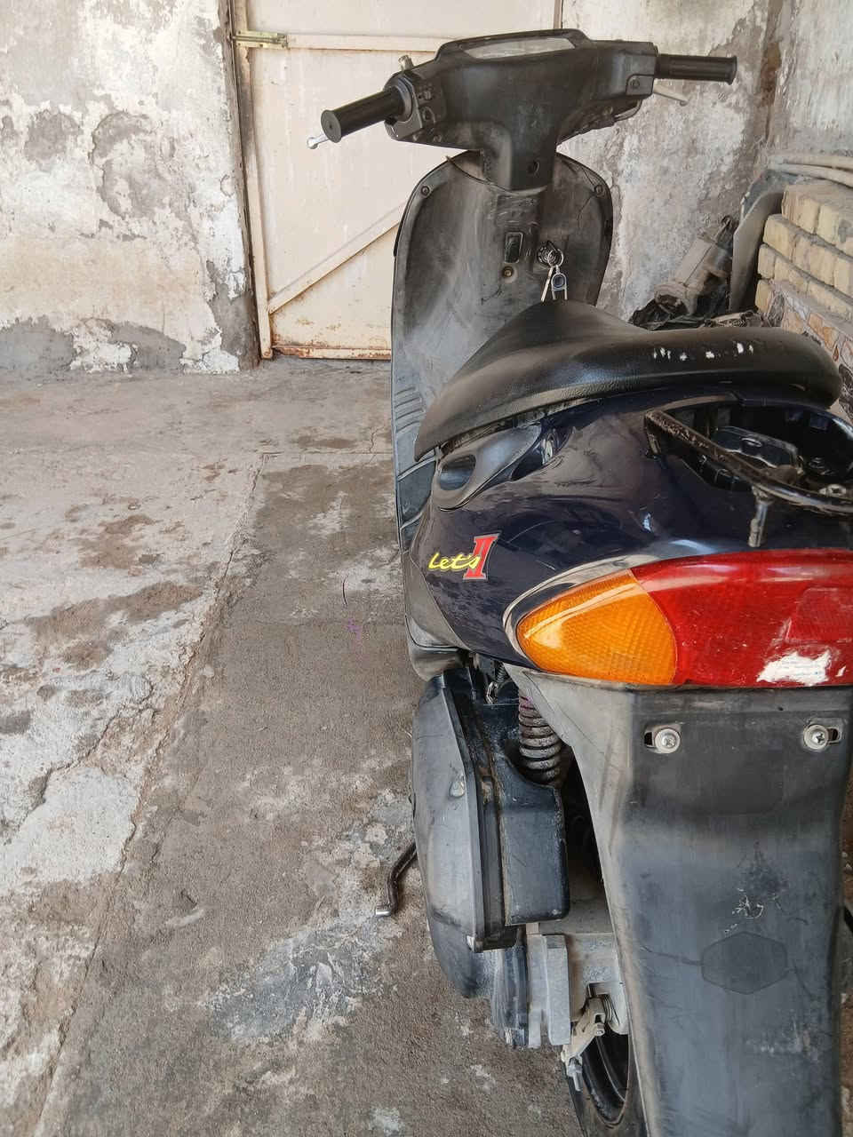 سلام عليكم دراجه ساسوكي للبيع مشتريه وكيل صارلي من مطلعه 6تشر بيه وراق نضيفه ما مفتوحه السعر 400وبيه مجال *********** ميسان حي الفاطميه
