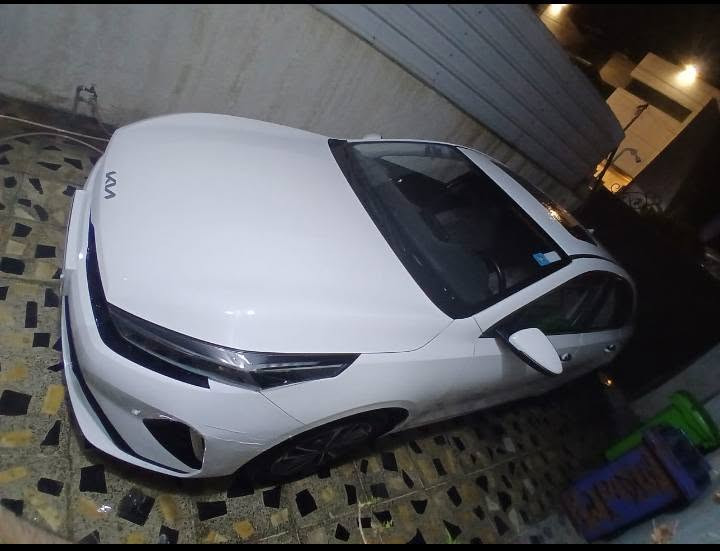 السلام عليكم 
كيا k3
ماشية 57 الف كيلو
موديل 2023 بأسمي 
السعر 130 ورقة وبيها مجال 
المكان بغداد زيونة
 الرقم ***********
