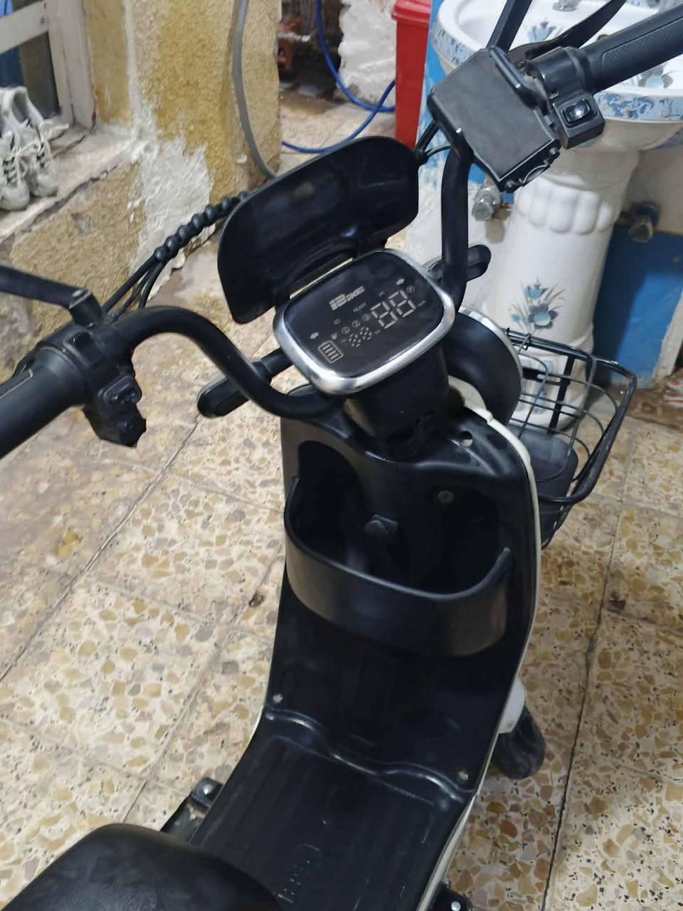 سلام عليكم
دراجه شحن شركة Husamalden
بعدها نضيفه نقصها بريك خلفي
السعر 300 وبيها مجال
استفسار أكثر تواصل خاص


**إذا كنت صاحب هذا الإعلان وتريد حذفه لأي سبب، رجاءا أرسل رسالة إلى الدعم الفني**