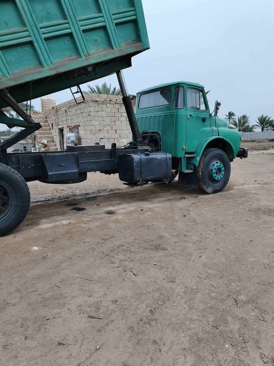 سلام عليكم مان موديل 92رقم الانبار الماني تحويل مباشر مكينه 28سوبر جديدة كير 160جديد سياره مكفوله كفاله عامه العنوان الفلوجه الكرمه السعر 27وبيه مجال ***********
