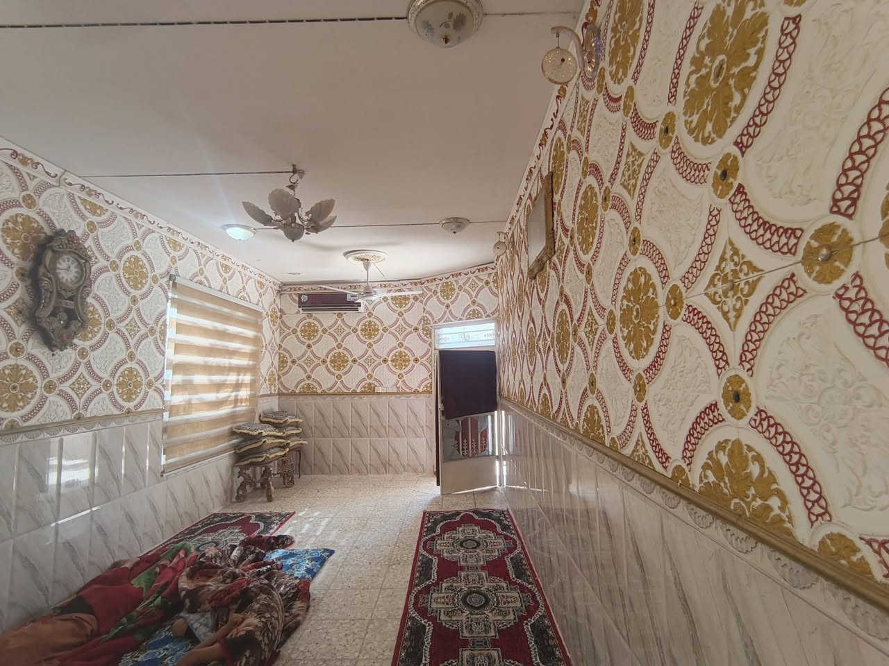 السلام عليكم بيت للبيع زراعي خلف عمارات الزيتون شارع سيدهاشم ابوعرابيد مساحة ٣٠٠متر السعر٤٠مليون الاستفسار يرجا الاتصال👈 ***********
