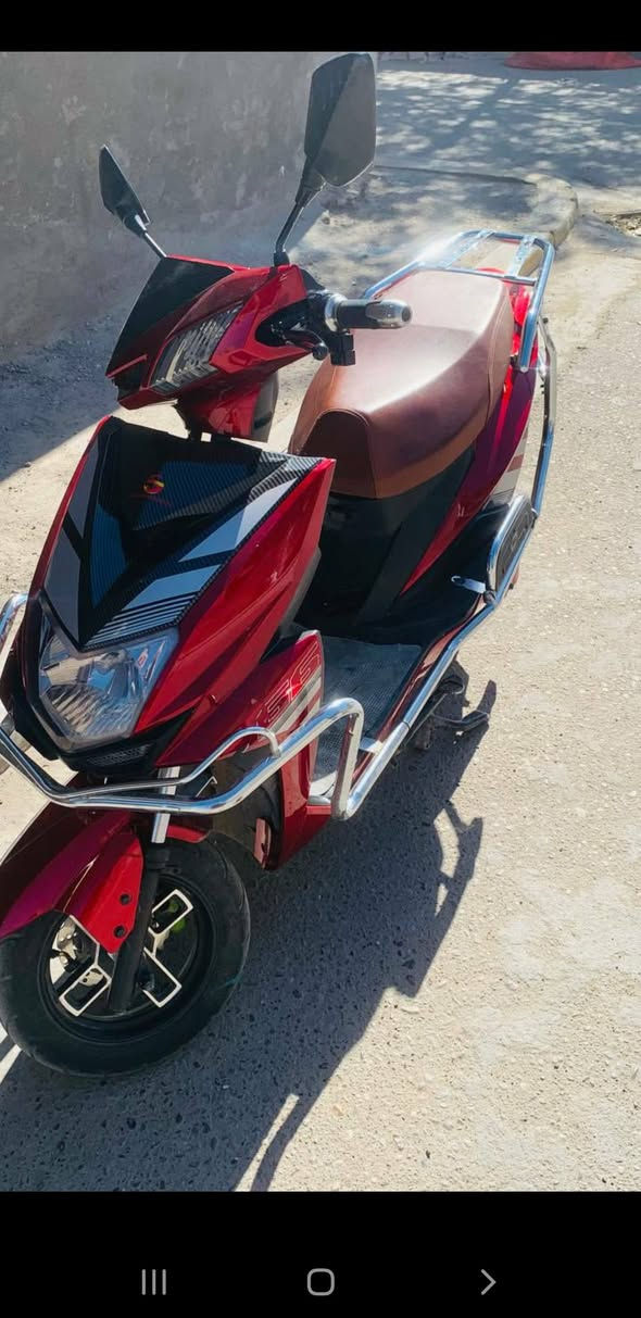 سلام عليكم
دراجة سكنس شحن للبيع 

تحتوي على 6بطارات من نوع كرافين 35أمبير 12فولت

تحتوي على دبل اشارة -- ونضام الرجوع للخلف R

ملف 1500w واط

ثلاث سرع سرع القصوى90 حقيقي 

درع حماية للدراجة -- مستخدمة شهرين فقط

 صفارة انذار من السرقة تشغيل عن بعد
العنوان بغداد الشعب 
السعر 800


**إذا كنت صاحب هذا الإعلان وتريد حذفه لأي سبب، رجاءا أرسل رسالة إلى الدعم الفني**