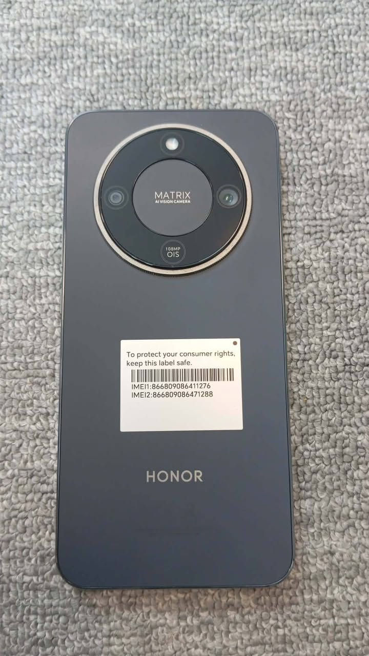 HONOR X9d
 ذاكره ٢٥٦ ذاكره عشوائيه ١٢
 جهاز استعمال جديد ملحقاته كامله
 السعر 380 وبي مجال 
***********
