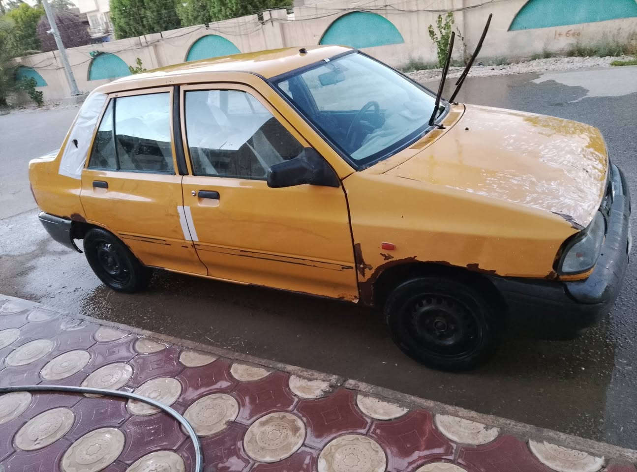 موديل 11 محدث 12غرامات400على المشتري مكينه جديده صاراسبوع من شادها هيئة مصفره شوااصي معممره السعر15بيها مجال مكاني حله قريب كراج الموحد الشراي يتصل ***********
