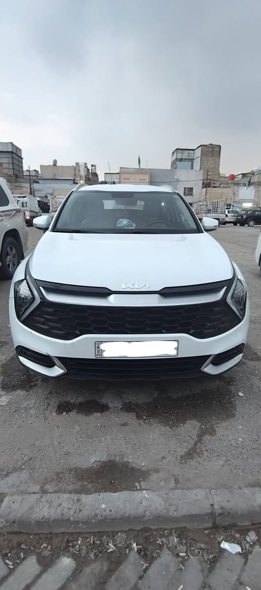 🚗 للبيع: كيا سبورتج 2023 – وارد خليجي
📍 مكان السيارة: بغداد – مدينة الصدر 
📞 للتواصل: ***********
سيارة رقم اربيل بأسمي تحويل مباشر
💰 السعر: 215 ورقة 
📊 المسافة المقطوعة: 85 كم
🛠️ المحرك: 4 سلندر 2000cc

⚙️ المواصفات:
• نص مواصفات عادية
• بصمة تشغيل عدد2
 تشغيل عن بعد
• شاشة كبيرة
• كاميرا خلفية
• حساسات 
• تبريد قطعتين
• درايف مود – أوتو هولد – نظام منحدرات
• هاند بريك دكمة
• مرايا كهربائية
• شفتات ستيرن 
• اربعة انظمة قيادة 
كشنات جلد بس دون تدفئة
السيارة مكفولة كفالة عامة مابي اي ضرر

