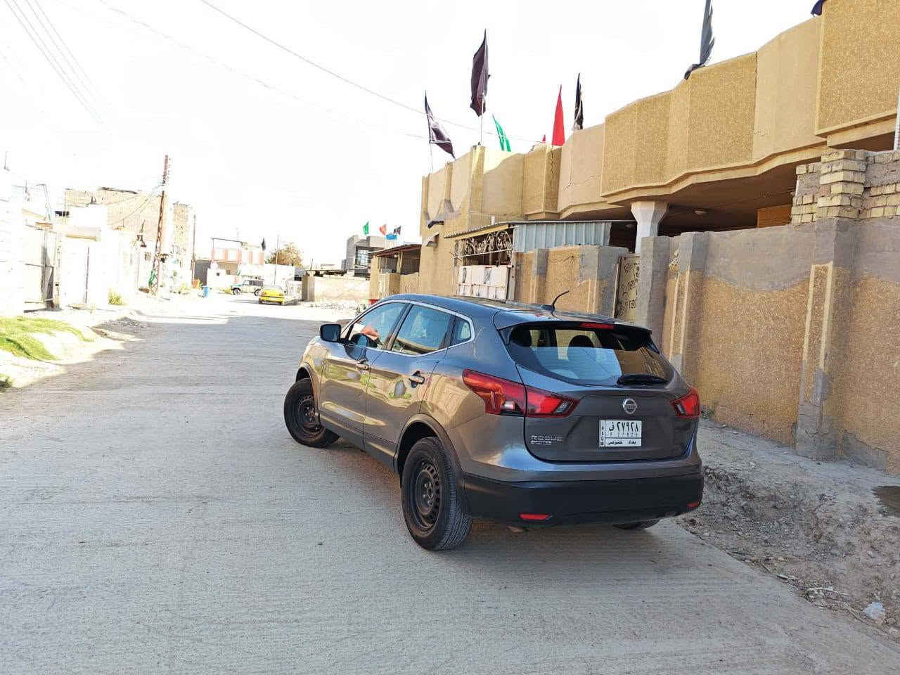 نسيان روج سبورت 2019 
كامرة خلفية 
حساسات امامية وجانبية 
تبريد قطعتين
توقف ذاتي
مكينة 2000 
السيارة ماشية 133 الف كيلو متر 
بيها ضرر جاملغ وحافة البنيد من جهة السايق مصلحة تصليح مو تبديل
السيارة باسمي
رقم بغداد
السعر ١٣٠ ورقه وبيه مجال 
الاستفسار ***********
