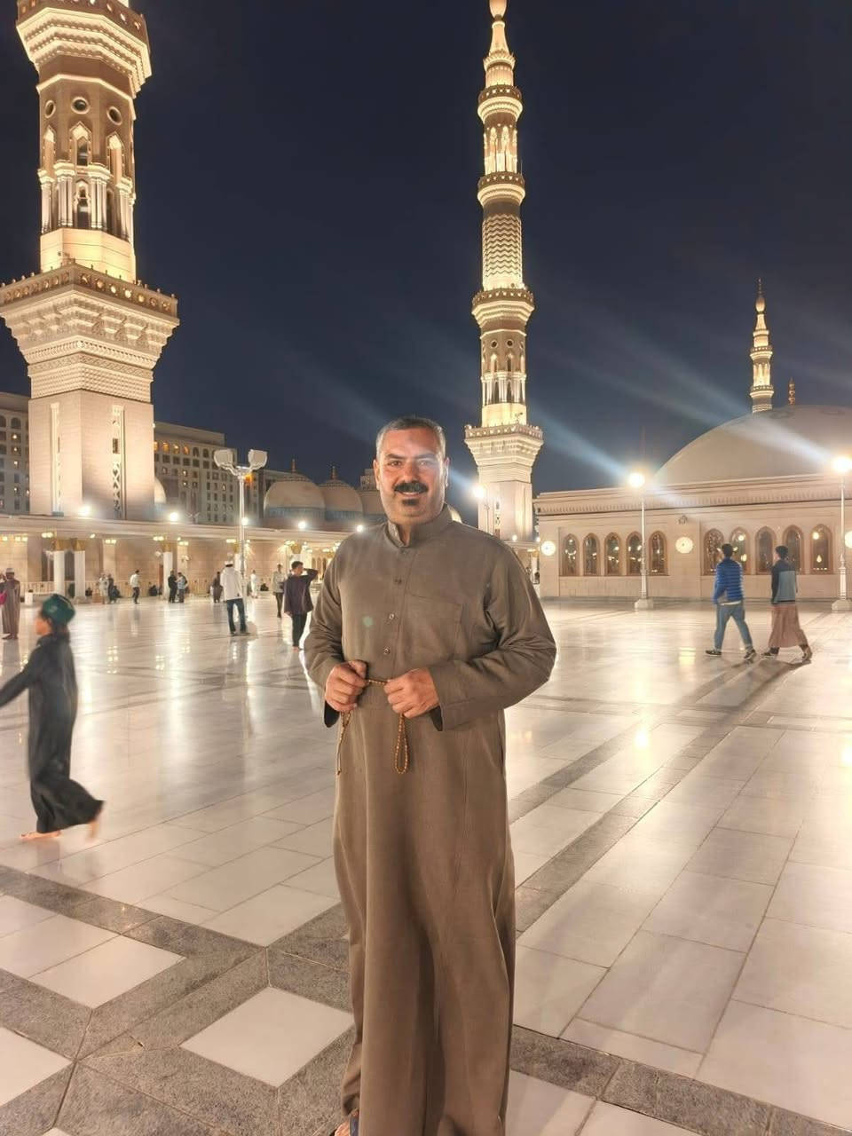 🌃🌃🌃🌃🌃🌃
أعلان جدول الزيارات من

  👑( حملة السجاد ع )👑

     🌺🌺🌺🌺🌺🌺

١- يوم الخميس  2026/1/29

         🔔 🔔 🔔

توجد رحلتان الى كربلاء

🪴🪴🪴🪴🪴🪴🪴🪴

❎ ️الرحلة الأولى ❎️

زيارة إلى..

🟢 ١- ( كربلاء المقدسة )

🟢الانطلاق بعد صلاة الظهر

العوده ب ٨ مساءا ان شاء الله

🟢السعر ٦ الاف مرجع 🟢

🌺🌺🌺🌺🌺🌺🌺

--------------------------------

🤗 الرحلة الثانية 🤗

زيارة إلى..

🟢 ٢- كربلاء المقدسة - مدينة الزائرين 

🟢الانطلاق 🕧 ب ٤ عصراً

العوده تكون ب ١٢ مساءً ان شاء الله

🟢النفر ٧ الاف مرجع 🟢

🌺🌺🌺🌺🌺🌺🌺

-------------------------------

٢- يوم الجمعة 2026/1/30

 زيارة إلى

(النجف الاشرف - مقبرة - ومسجد الكوفة)

الانطلاق ⏰⏰ الساعة ٦ صباحا... والعوده مساءً ان شاء الله

النفر ١٠ الاف مرجع 

-----------------

🌺🌺🌺🌺🌺🌺🌺🌺

٣- يوم السبت    2026/1/31. 

         🔔 🔔 🔔

 زياره الى...

( سامراء المقدسة - سيد محمد - وعلويه أمنه بنت الحسن في بلد )

الانطلاق الساعة ⏰⏰ ٦ صباحا... العوده مساءً ان شاء الله

النفر ١٠ الاف مرجع 

🌺🌺🌺🌺🌺🌺🌺🌺

----------------

مناطق التجمع : 🛎🛎🛎

  🚍🚍🚍🚍🚍🚍🚍

كاظمية جامع العكيلات - حرية - ساحة عدن - بوابة - شاطئ التاجي ومدرسة منار العلم - محيط العبره - جكوك- دولعي- وباقي المناطق المجاوره احنه نجيكم اقرب نقطه عليكم

   🚐كوسترات حديثة ومكيفة🚐

للحجز والاستفسار الاتصال بارقام الحملة 👇

☎️*********** أبو سجاد / متوفر واتساب 

☎️***********

ادمونة كروب

متوفر واتساب  

❎🌉🌇🌁🌃🏙🌄🌅🌆❎
