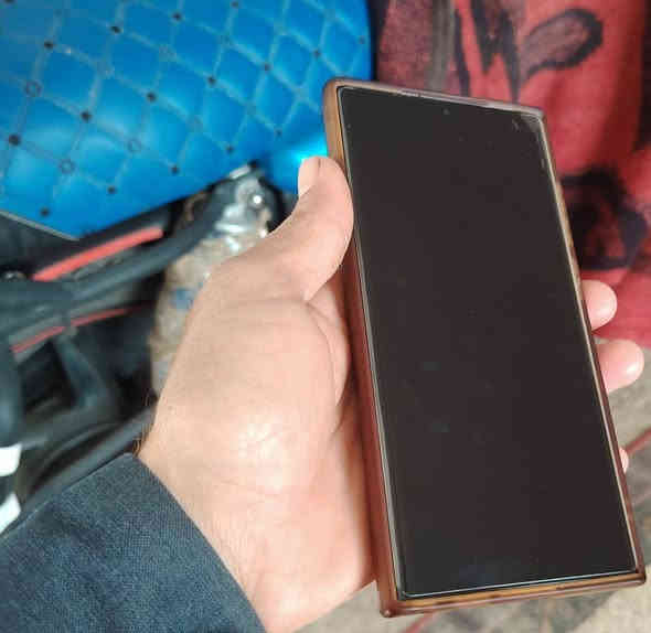 السلام عليكم لبيع جهاز الترى 23 كفاله عامه نضافه 100 بدون ملحقات اشراي بيه خير ويدلل مكاني نصر رقمي هاذه *********** سعره 800 وبيه مجال
