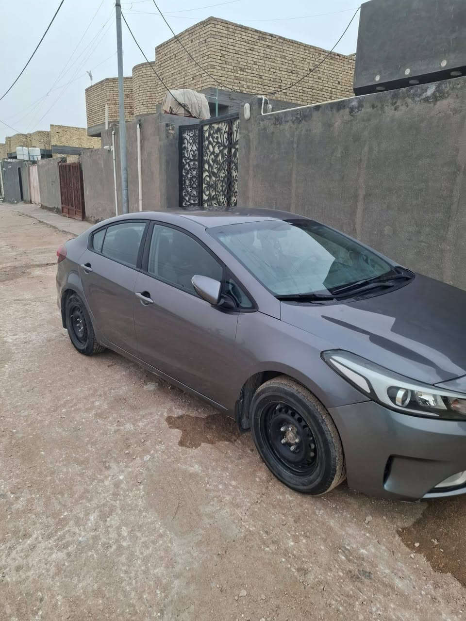 السلام عليكم
سيراتو موديل 2018 خليجي طلب خاص محرك 2000 دوش 
ثلاث انظمة بانزين تحكم استيرن مرايات شفط
كهربائيات كاملة 
تواير اماميه جديدة حدادية كاملة تبريد يشتغل 
رقم اربيل السنوية ساقطة تريد وكالة تريد مداور 
ماشيه 224 الف
السعر 134 وبيه مجال 
مكان السيارة السماوة


**إذا كنت صاحب هذا الإعلان وتريد حذفه لأي سبب، رجاءا أرسل رسالة إلى الدعم الفني**