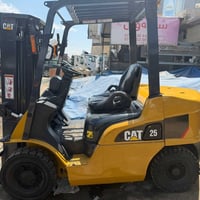 رافعات شوكيه 2طن ونص عدد2 07707895253