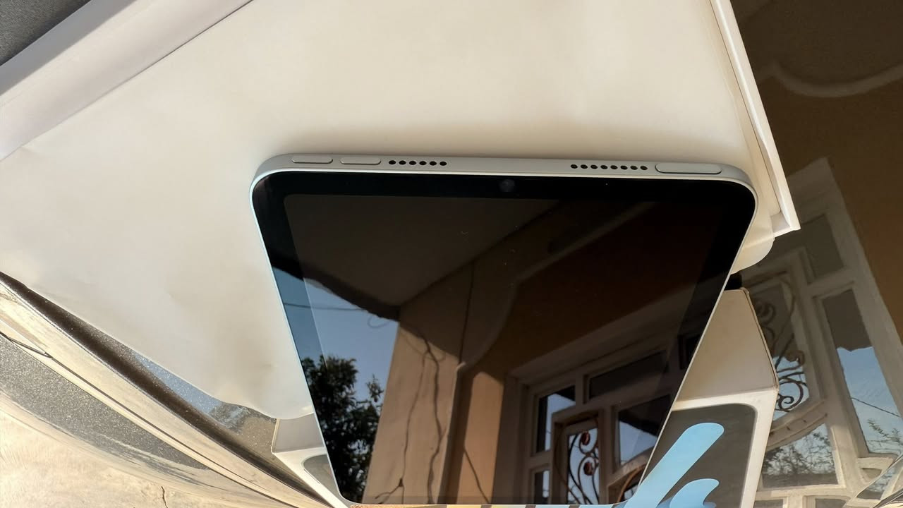 ايباد مني 7
بطاريه 94 
ذاكره 128 
كلش نضيف سعره. 550 وبي مجال  
***********
