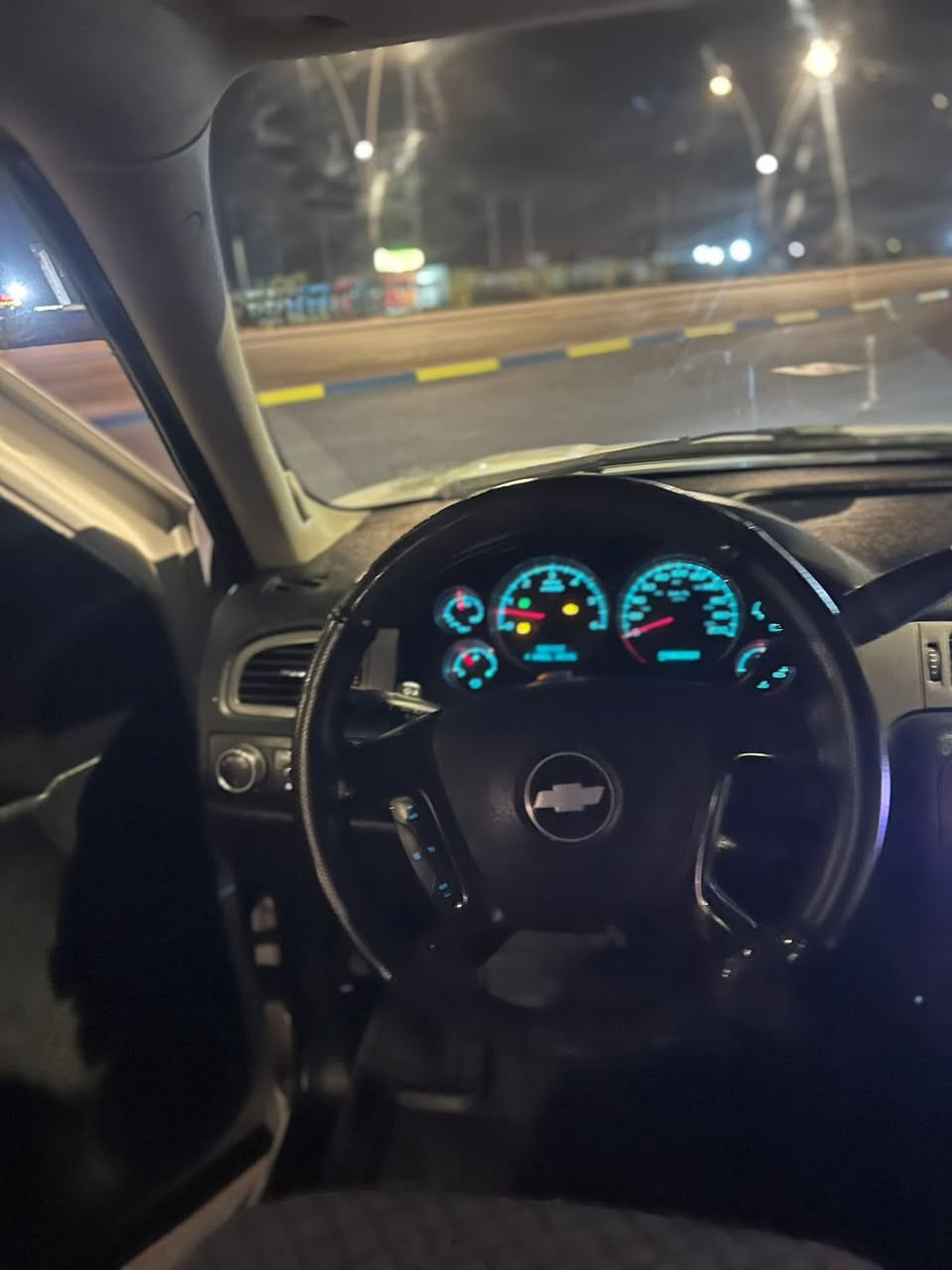 سلام عليكم تاهو 2008 ls الون ابيض رقم بصرة تسجيل جديد السنوية الحد 2031 هزه جديدة تحويل ثاني يوم بسمي السيارة فور ويل الداخل اسود وارد خليجي نص جاملغ امامي صبغ فقط كير مكينه حداده تبريد تخم تاير ويل جديد كفاله ماشية 228 
السعر 200 
اتصال ***********
واتساب ***********
مكاني البصرة
