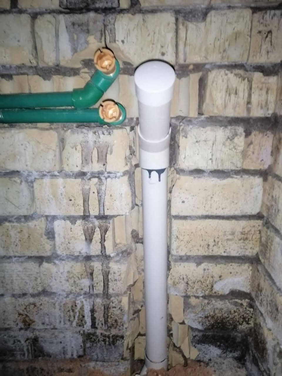 اسطه ماء كهرباء مجاري باسعر مناسبه وجوه السوك وحسب رغبت ابوالبيت ونصب السبالت شد الكيزر ومتفرغ حاليه التصال***********
