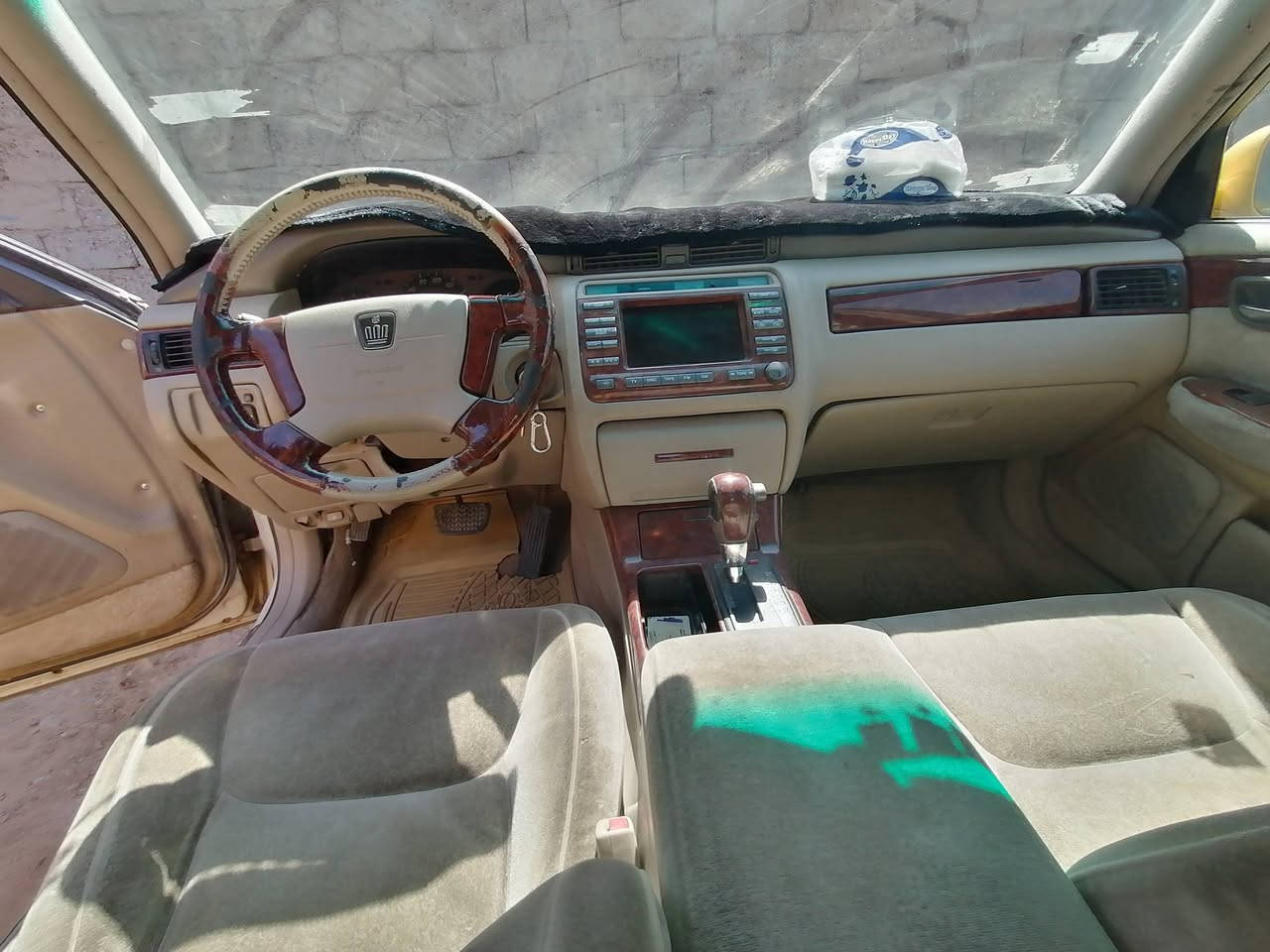 اخوان السلام عليكم سياره ملكه للبيع ثلاث دكم محرك وكير مكفولات سياره جاهزه كل شي بيها شغال لايت زنون كهربائيات كله شغاله وين ميعجبك اطلع سعر السيارة 25 وبيها مجال لشراي وهاذا رقمي ***********
