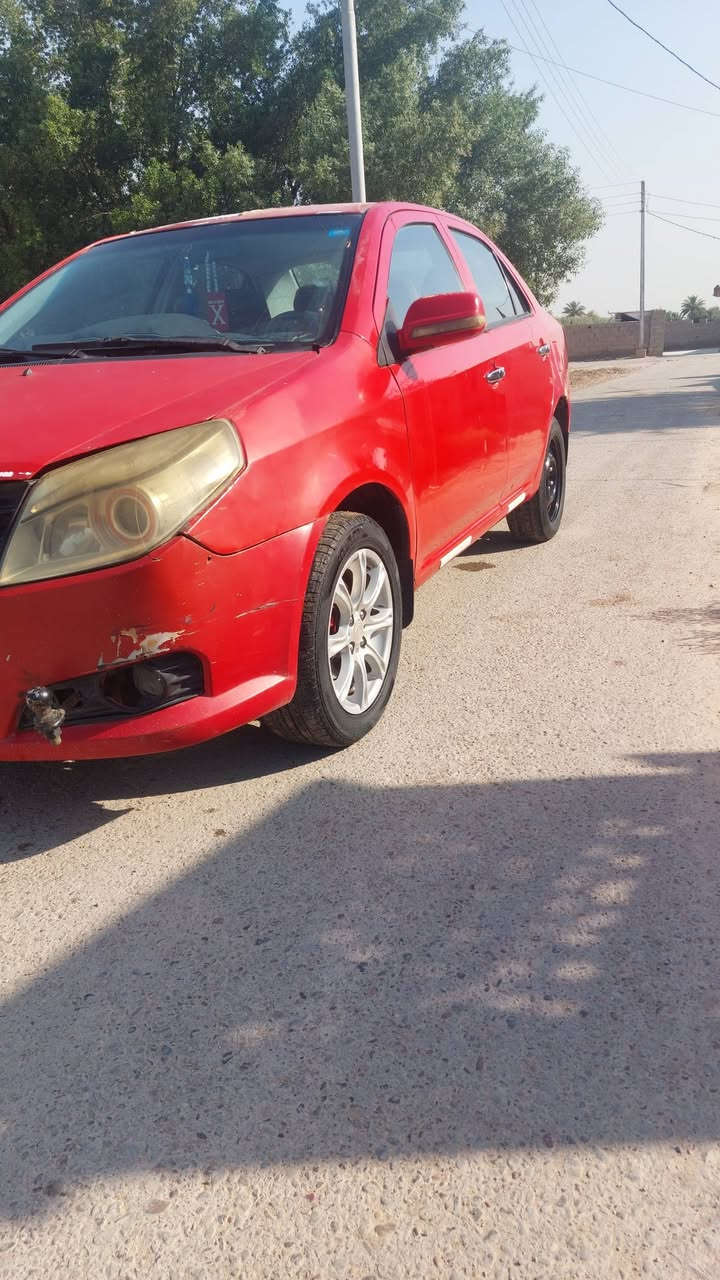 للبيع جيلي امكي
مكينه و كير خير من الله 
سنويه صاقطه مصفره صدر 
نضيف العنوان بغداد
***********
