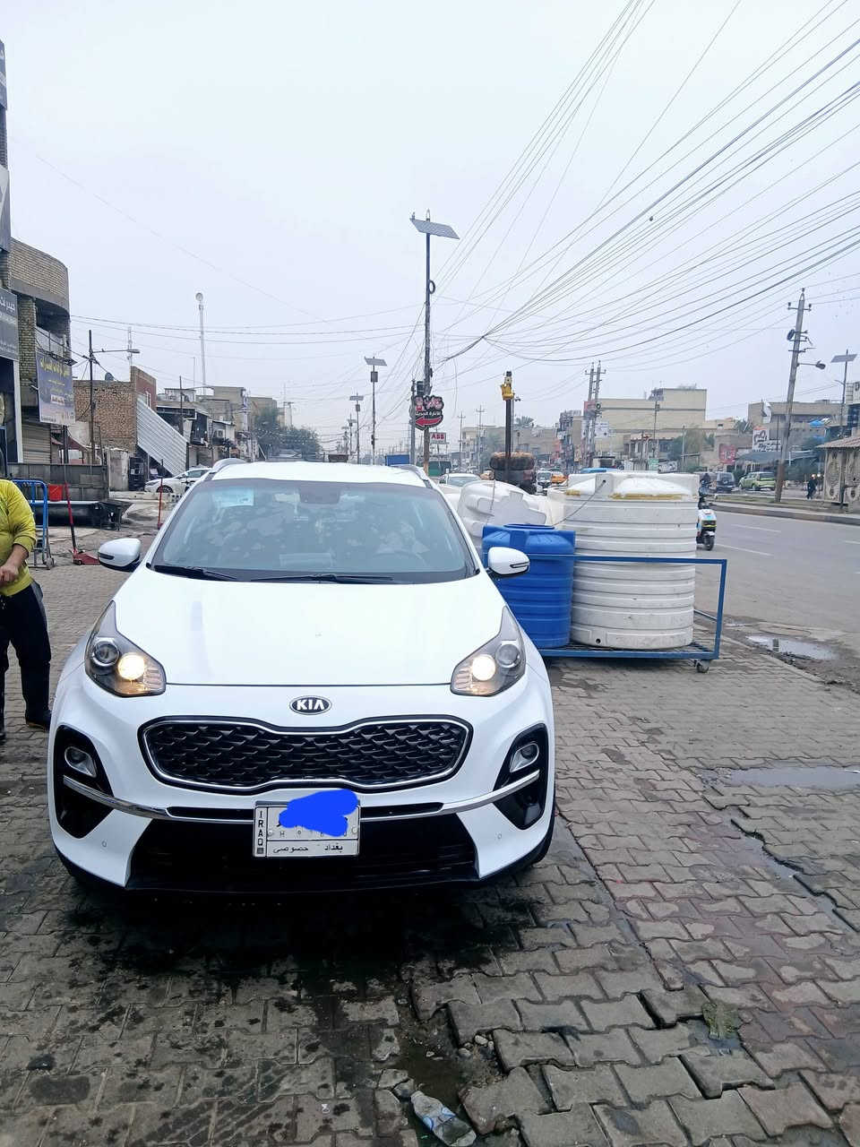 السلام عليكم.. للبيع اسبورتج 2020 خليجي محرك 2000 دوش ماشيه 66k تبريد قطعتين تبريد بيانو تشغيل عن بعد أبواب وتشغيل بصمه صندوق كهرباء ترحيب باليدات الباب مكفوله من الصبغ والتبديل بارد بالباب الصدر وطلقه بالبنيد السعر 206 باسمي تحويل ثاني يوم غرامه 200 الف على البايع موبايل *********** وات ساب نفس الرقم
