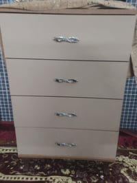 غرفة نوم • للبيع