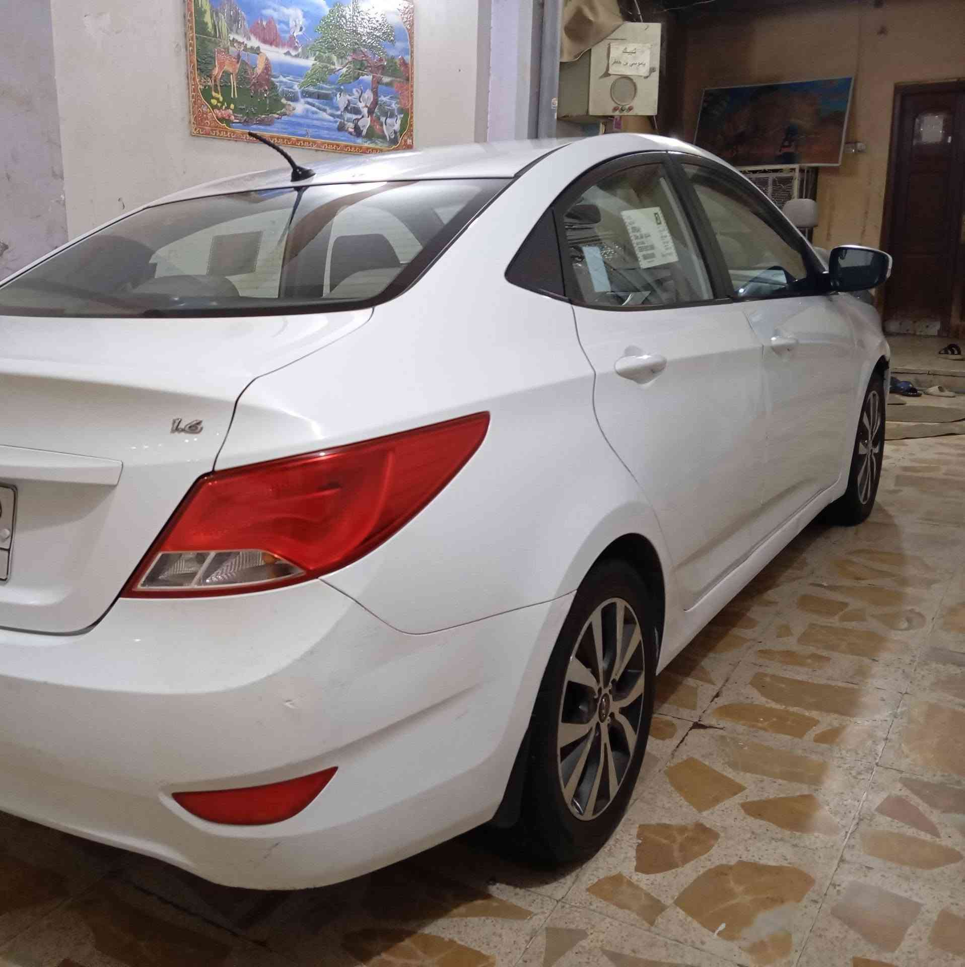 سلام عليكم هونداي اكسنت موديل 2015 خليجي فول مواصفات محرك 1600 رقم ذي قار تحويل ثاني يوم بسمي السياره بيها تبديل باد وصبغ طرف الباب الثاني والباقي مكفوله السعر 94 وبيها مجال للاتصال *********** مكان السياره الناصريه الحبوبي
