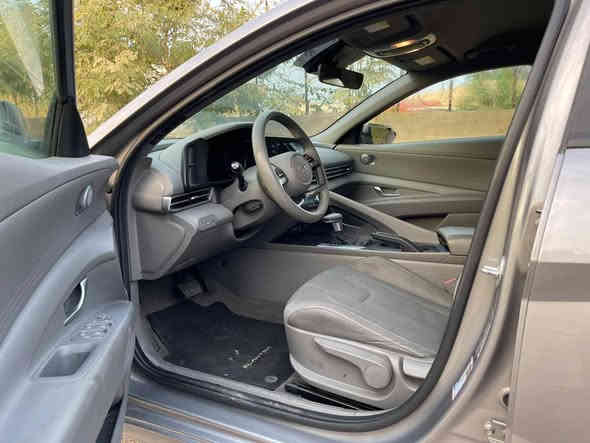 🔸️السلام عليكم ((للبيع فقط بدون مراوس))               ✅
🔸️هونداي النترا لون سلفر موديل 2023
🔸️ترقيم جديد 
🔸️باسم الشركه وكاله + تحويل مضمون %💯
🔸️السياره جديده جداا جداا واحلى من الصور 
حادث السيارة بدون صبغ فقط بارد بالجنطة والباقي مكفول بدون دواخل بعدها بريحه الشركه 
 دخول جديد البارحه اترقمت ودخلت بغداد
🔸️مواصفاات 
🔸️شاشه كبيره + شاشة عطلات
🔸رادار امامي وخلفي وجانبي نقطه عمياء اوتو بريك 
🔸نضام تحديد مسار للسياقه الالكترونيه
🔸️تحكم استيرن كل الجهات 
🔸️ثلاث انظمه قياده / سبورت / نورمال / سمارت 
🔸️بلوتوث + اواكس + واي فاي   
🔸️مانع انزلاق + كروز سرعة 
🔸ويل كب دسكات امامي خلفي
🔸️محرك 2400 
🔸️سبير الشركه كتلوكات الشركه 
السياره جديده جدا جدا اي نقص مابيها من الداخل والخارج 
🔸️سيرفس كامل دهن فلاتر 
-------------------------------------------

رقمي الاستفسار 
***********
***********

العنوان بغداد

يوجد واتساب كلا الرقمين 
صور أمريكا مع المنشور
