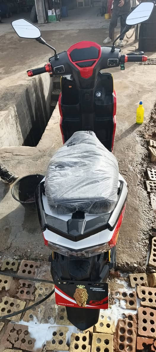 السلام عليكم
دراجه سكنس شحن بطاريه اليثيوم
مستخدمه سبوع فقط 
بغداد تقاطع النهروان 
قيم بل يرضي الله 
***********
