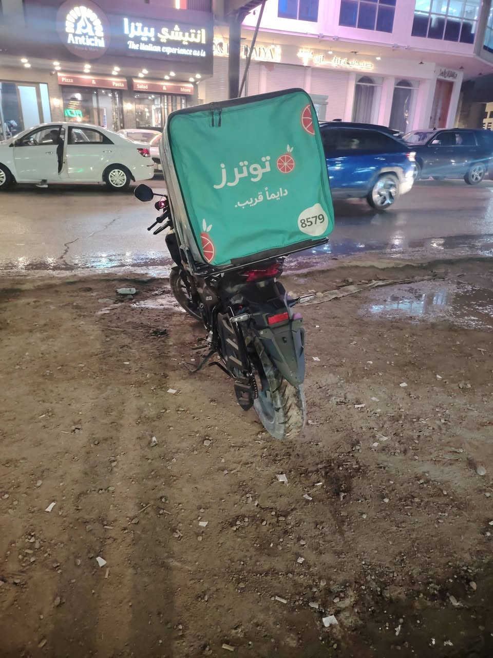 سلام عليكم شباب هونده هورنت ياباني موديل 25 ماشيه لفين يعني زيرو بيه مانع نزلاق بيه حساسات السعر 4 وميه بيه مجال دراجه محرك 200 حقيقي ماشيه لفين يعني زيرو منزله من عجلت الخليج 5ونص ***********
