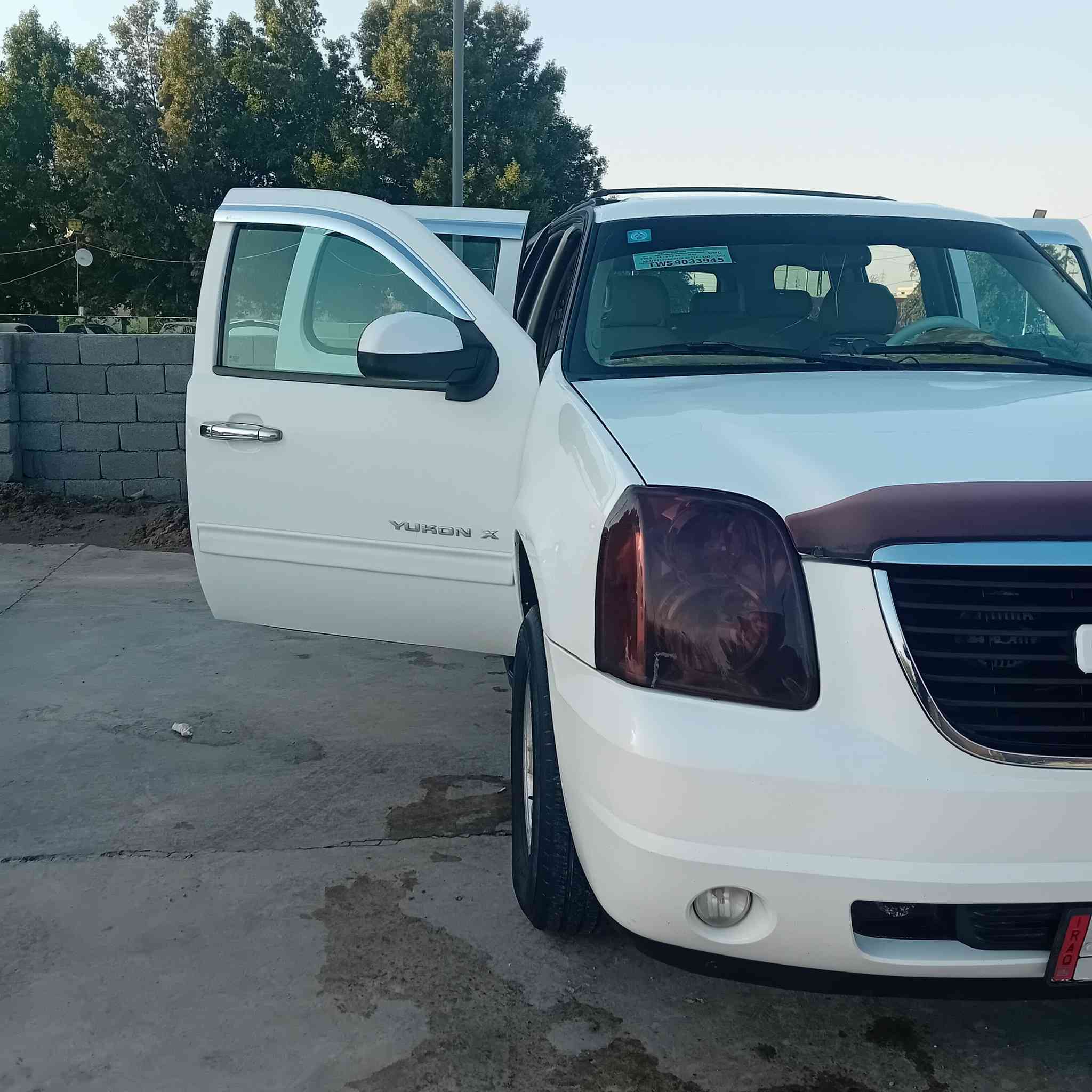 السلام عليكم جمسي يوكن للبيع ٢٠٠٩ اصل رقم بغداد اماني مشروع وطني أجره السعر 150
سياره خليجيه بيه طخه بصيطه بين الباب والجاملغ الأمامي فقط سياره جاهزه للعمل مابيه اي نقص تخم تاير تبريد تدفئة باتري جديد صدر ربل قماره كير اكسل للستفسار الأتصال على(***********)
