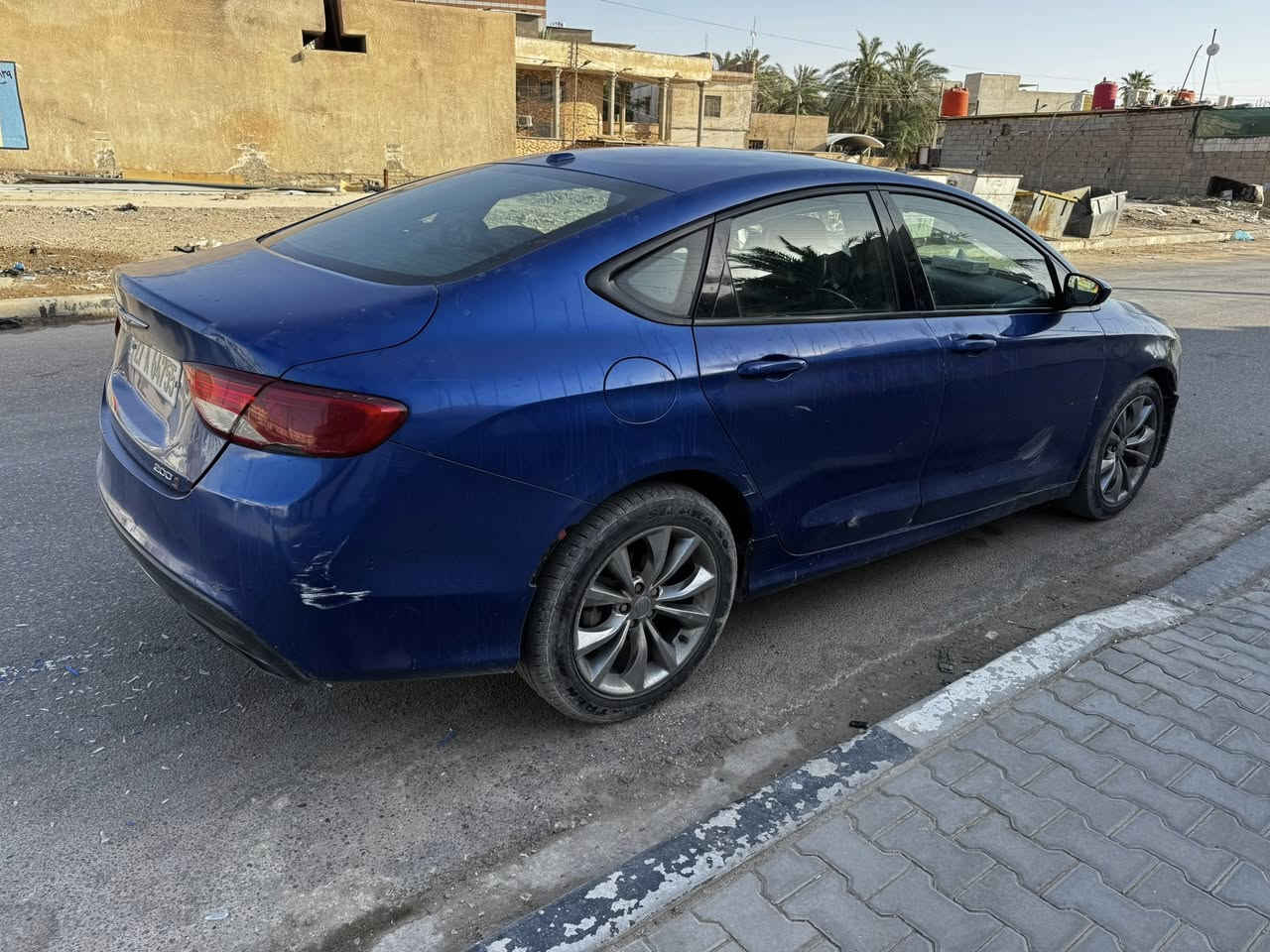 السلام عليكم
للبيع او مراوس حسب القناعه 
C200 كرايسلار 2015 
وارد امريكي ضرر جملغ بنيد وارباك ستيرن 
حجم S
مواصفات كشن جلد شاشه جبيره 
لون ازرگ او جويتي 
ماشيه 155 الف 
رقم ذي قار تحويل سنويه جديده 
راعيه بصره 
مكينه 2400 
بيه شغلات ترتيب بسيطه وسعره مناسب للشراي 
سعر 68 
مكاني بصره ‭0788 810 9016‬
