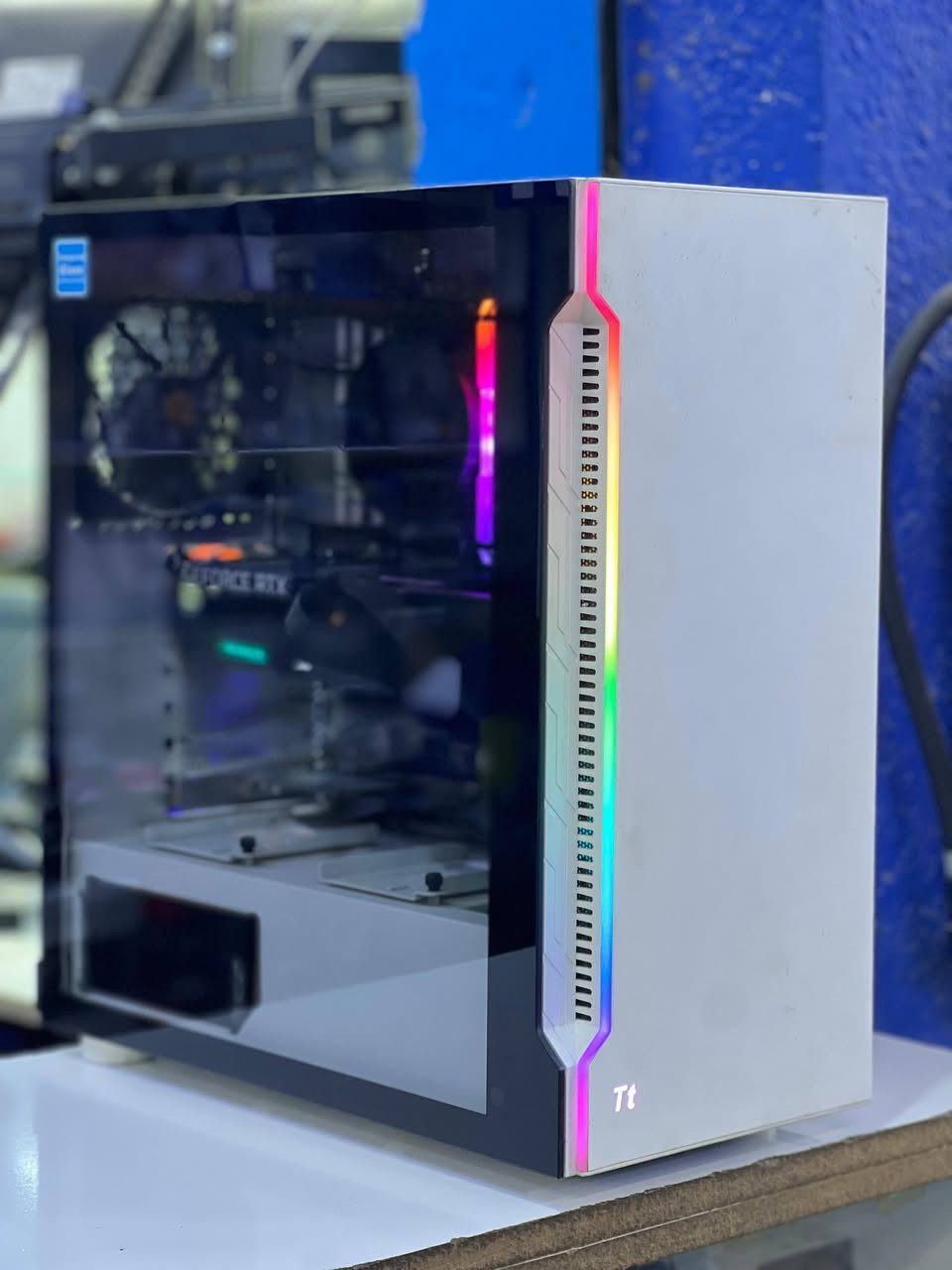سلام عليكم

كارت     Aorus 3060ti 8gb

مذربورد Asrok b550 pro4

معالج     R5 5600x

رام        Corsair  DDR4 16gb  (8x2)

هارد      HDD 1TB + SSD 256

Power supply 650W

للبيع شكد تسوه مكاني كربلاء

***********
