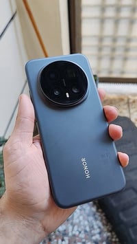 هونر ماجيك8 برو السعر مليون و 135 الف مجاله بسيط  بدون هدايا،  بدون تو...